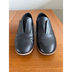 Kork Ease Black Leather V Cut Oxford Flats Women's Shoes Size 8.5